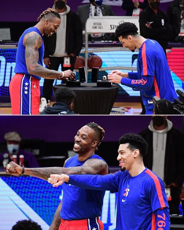 云开体育官网-先喜后悲！霍华德领完戒指出场6分钟便被罚下